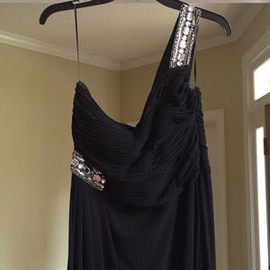 JS Boutique Black Formal Dress